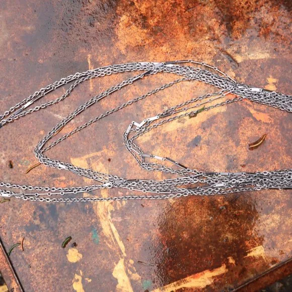 Vintage Multi 8 strand silver necklace with leaf clasp - Picture 2 of 7